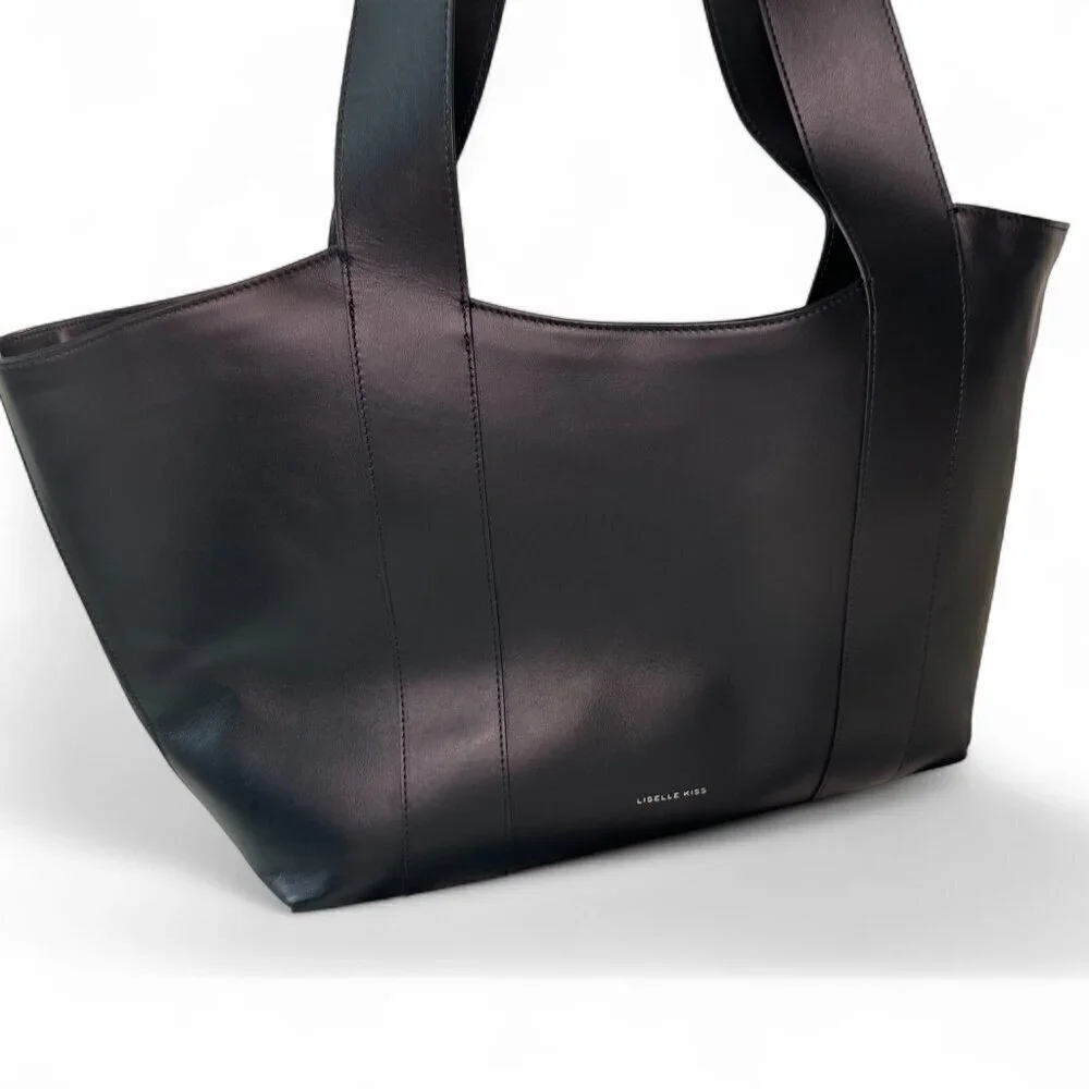 Liselle Kiss Jamie Large Leather Tote Bag - Smooth Black NWT